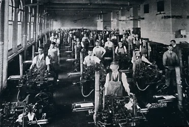 Die Druckerei der US-Regierung betreibt auch 126 Gießmaschinen, 1916