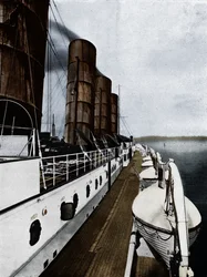 Das Bootsdeck der Lusitania, mit Rettungsbooten, 1915