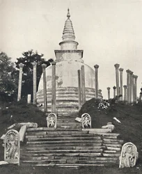 Thuparama Dagoba in Anuradhapura, 1926