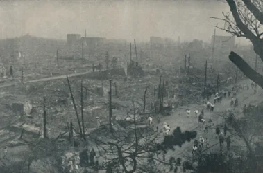 Tokios rauchende Ebene von Trümmern und Asche, ca. 1935