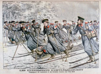 Transport kranker und verwundeter russischer Truppen auf Skiern, Russisch-Japanischer Krieg, 1904