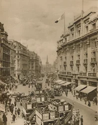 Oberer Teil der Regent Street, Das Paradies der Londoner Käufer, um 1935