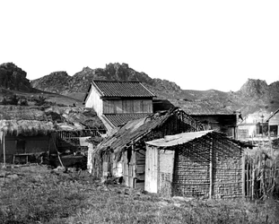 Dorfhütten in Korea, 1900