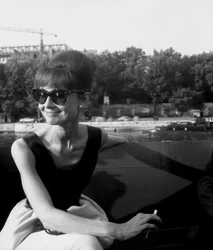 Schauspielerin Audrey Hepburn am Set des Films "Paris When It Sizzles" 13. Juli 1962
