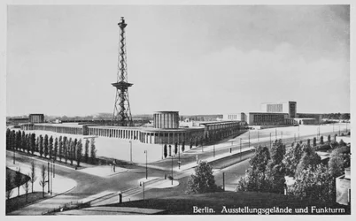 Ausstellungshallen und Sendeturm, Charlottenburg, Berlin, ca. 1930