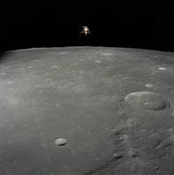 Apollo 12 Mondlandemodul Intrepid landet auf der Mondoberfläche im Ozean der Stürme