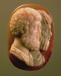 Kamee, die Marcus Aurelius (121-180) und Lucius Verus (130-169) darstellt, römisch