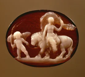 Kamee der Venus, die auf einem von Amor geführten Löwen sitzt