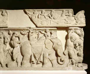Triumphale Rückkehr des Dionysos (Detail eines Elefanten), Sarkophagrelief, griechisch, 2. Jahrhundert