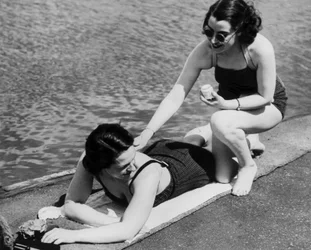 Mädchen am Serpentine Lido