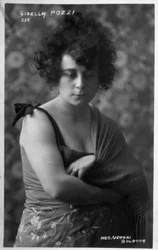 Halbporträt der Schauspielerin Gisella Pozzi