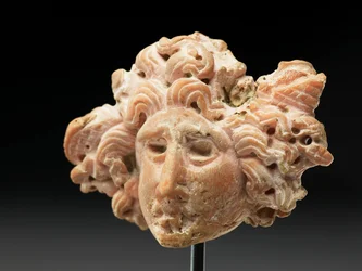 Kopf der Medusa, aus Baktrien oder Gandhara, 2.-1. Jahrhundert v. Chr.
