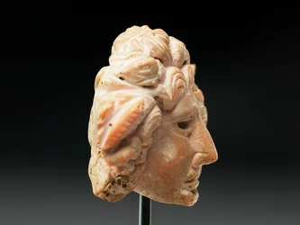 Kopf der Medusa, aus Baktrien oder Gandhara, 2.-1. Jahrhundert v. Chr.