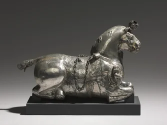 Pferdeförmiges Trinkgefäß, 200-325