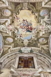 Ansicht des Gewölbes mit Fresko des Teatini-Raums, Chiesa di San Vincenzo, Piacenza, Emilia-Romagna, Italien