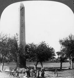 Der Obelisk von Heliopolis, Ägypten, 1905