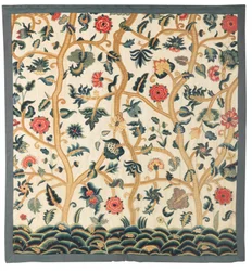 Ein Paar Crewel-Hängungen