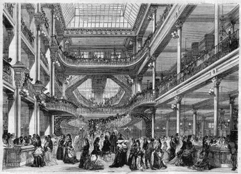 Kaufhaus: Ansicht des Inneren von „Au bon marché“. Gravur in „L