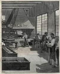 Galvanische Goldschmiedekunst: Vorbereitung der Formen. Gravur von 1885 in „Les arts et métiers illustrés“ von Adolphe Bitard.