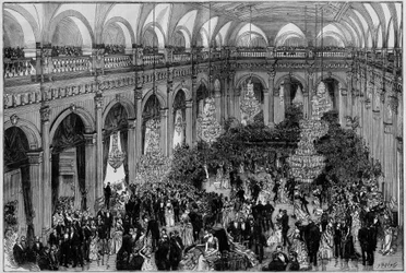 Der große Festsaal des Hôtel de Ville de Paris während der jährlichen Feier der Gemeinde. Gravur in „Le monde illustré“ 1885