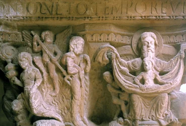 Normannische Kunst in Monreale (Sizilien): Kapitelle des Kreuzgangs der Benediktiner, die Christus und Gott darstellen.