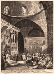 Rabbi und Gemeinde in einer Synagoge in Jerusalem