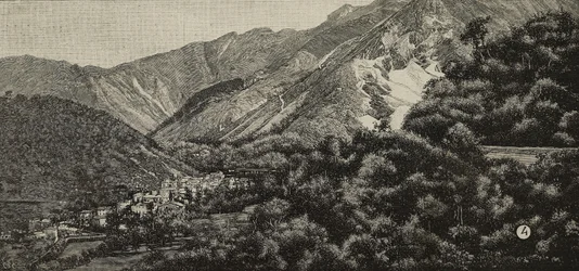 Ansicht von Torano bei Carrara, Italien, im Hintergrund ein Marmorbruch, Gravur nach einem Foto von A Noak aus L
