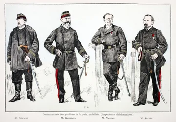 Kommandeure der mobilisierten Friedenswächter (Divisionsinspektoren), von links nach rechts: Herr Foucault, Herr Giobergia, Herr Vassal, Herr Archer. Farbradierung zur Illustration „Histoire du corps des gardiens de la paix“, Buch veröffentlicht unter der 