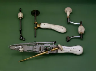 Chirurgische Instrumente des 18. Jahrhunderts