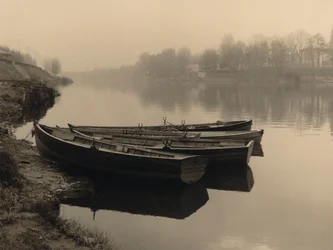 Boote auf dem Arno, Florenz