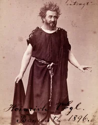 Deutscher Tenor Heinrich Vogl (1845 - 1900) als Loge in Richard Wagners „Siegfried“ in Bayreuth. 1896