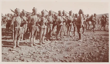 Indische Armeesoldaten bei der Parade während der Operationen in Waziristan