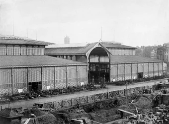 Der zentrale Markt von Paris (Balard-Pavillons), spätes 19. Jahrhundert