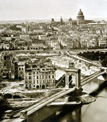 Die großen Arbeiten von Paris: der Durchbruch der Rue du Bellay