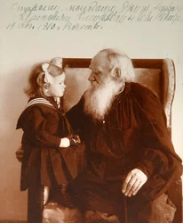 Der russische Autor Leo Tolstoi mit seiner Enkelin Tatiana, Jasnaja Poljana, Russland, um 1910