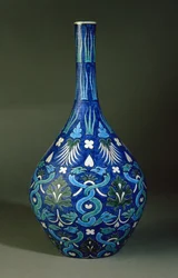 Flaschenvase, hergestellt von William de Morgan & Co., dekoriert von James oder John Hersey, Sand