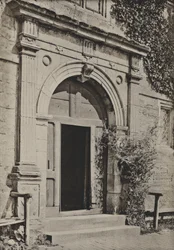 Tür, Sackville College, East Grinstead