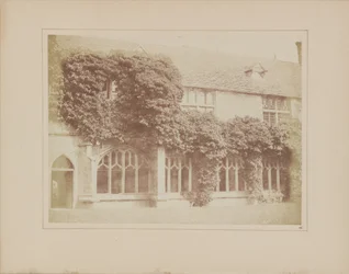 Kreuzgänge von Lacock Abbey