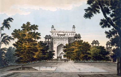 Ein Blick auf einen Teil des Grabmals des Kaisers Akbar in Secundru, 1785-88 (farbige Aquatinta)