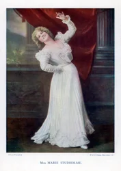 Marie Studholme, englische Theaterschauspielerin, 1901