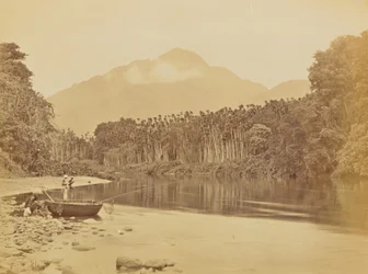 Landschaftsansicht mit Fluss