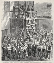 Glockenspiel aus dreizehn Glocken für die Christ Church, Cambridge, Massachusetts, hergestellt von Henry N. Hooper & Co. aus Boston