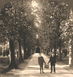 Zugang zur Trinity Church, Stratford on Avon, England, 1905
