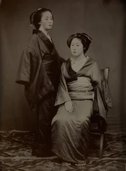 Geisha mit Begleiterin
