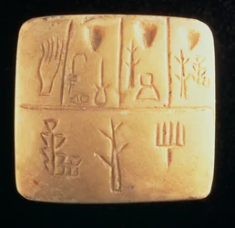 Tafel mit piktografischer Inschrift, mesopotamisch, spätes 4. Jahrhundert v. Chr.