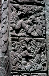 Hieroglyphen auf Stela D in Quirigua, Izabal, Guatemala, Spätklassische Periode, ca. 600-900 n. Chr. (Foto)