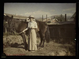 Madaline Bradbury und Chiketa, Santa Barbara, um 1915